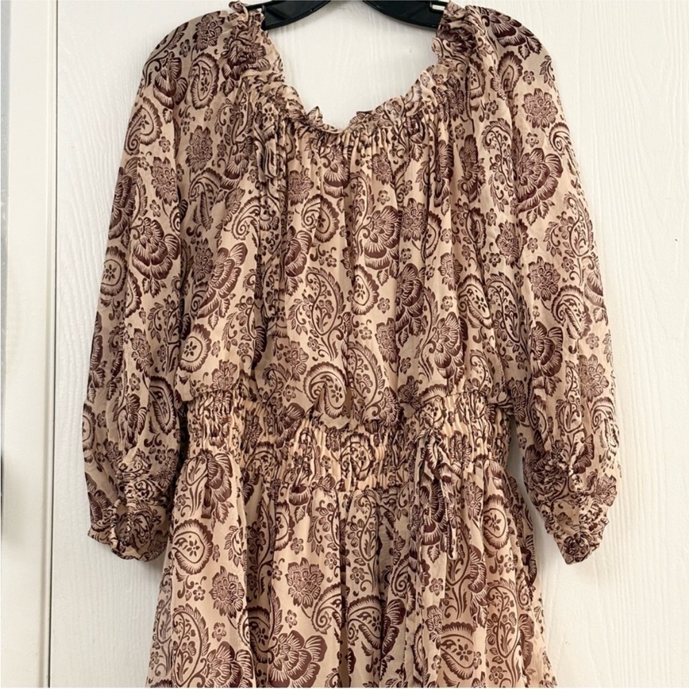 Cinq à Sept Adrianne Off the Shoulder Silk Paisley Tiered Maxi Dress Romantic 12 - Picture 5 of 12